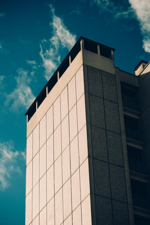 A building side with absolutely no window