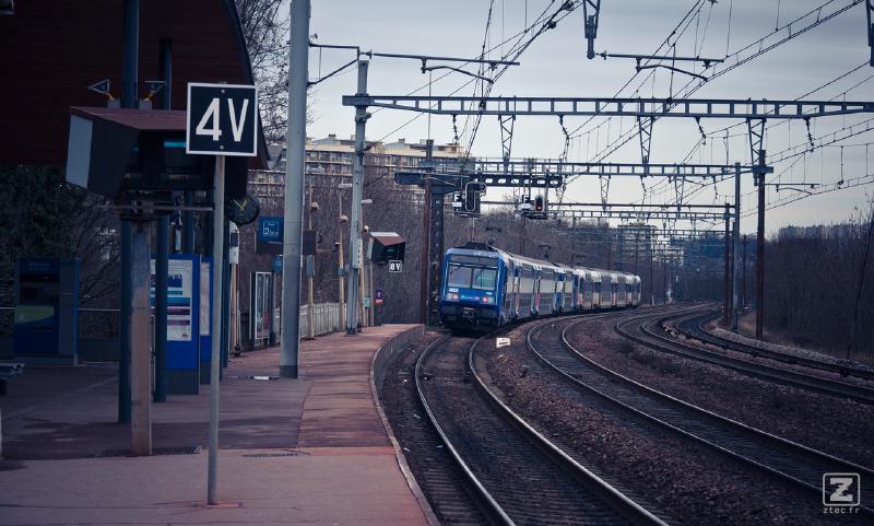 no description
https://www.flickr.com/photos/ztec/8440370541/