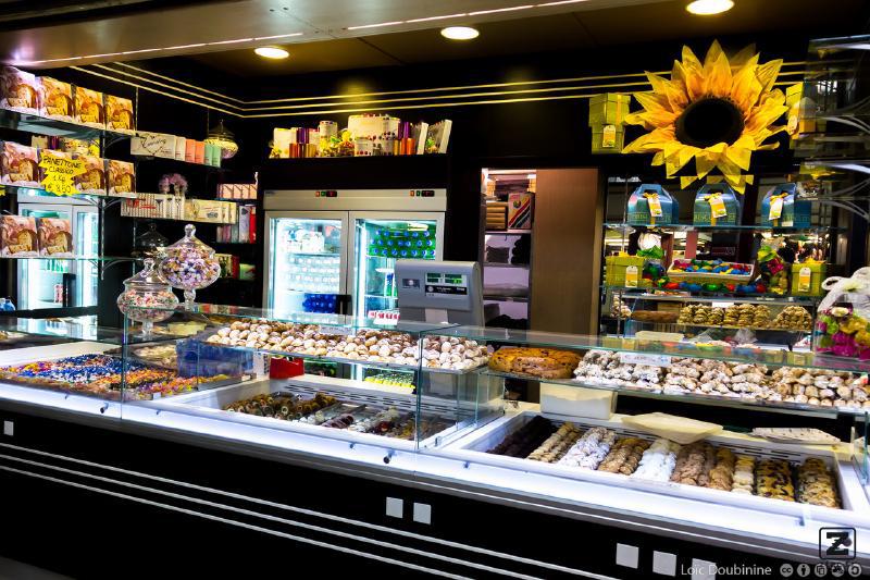 no description
https://www.flickr.com/photos/ztec/9366326505/