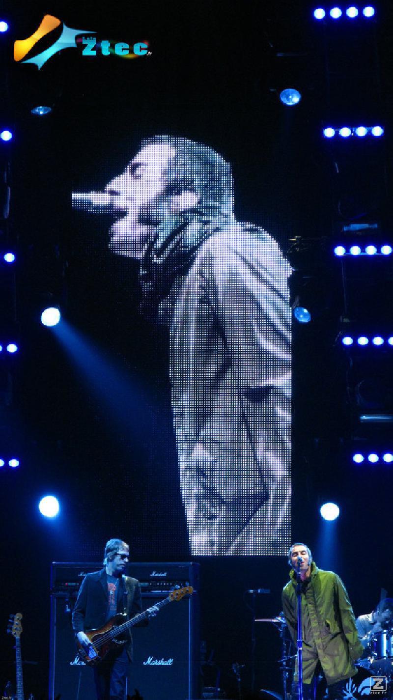 The Oasis's Signer
https://www.flickr.com/photos/ztec/8448031837/
Albums: People