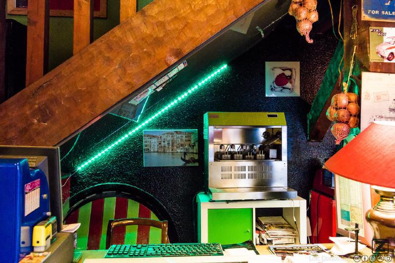 No HDR envolve here. Just a simple shot. Some levels are change to enhance the green around the neon, that's all :-) 
https://www.flickr.com/photos/ztec/9192388889/