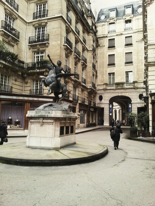 no description
https://www.flickr.com/photos/ztec/8574857949/
Albums: Paris, Boulot