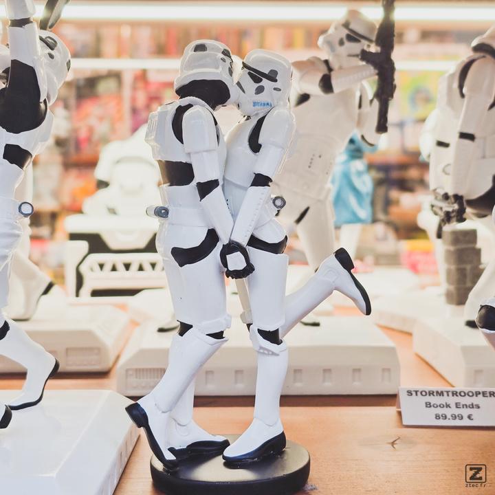 Two storm-trooper kissing