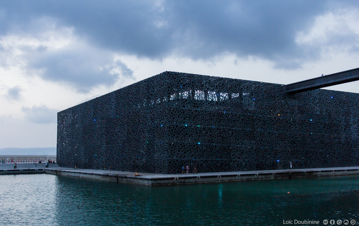 no description
https://www.flickr.com/photos/ztec/9401790433/