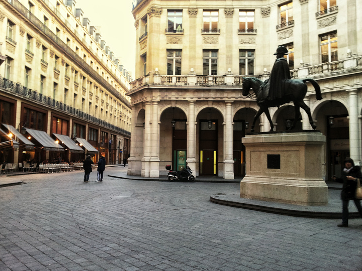 no description
https://www.flickr.com/photos/ztec/8575957688/
Albums: Paris, Boulot