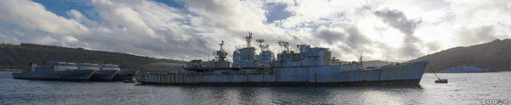 De réserve de navires en bon état, le site devient cimetière des navires désarmés de la Marine nationale. Comme leurs confrères qui servaient de brise-lames devant le château de Brest ou servent encore devant l'école navale de Lanvéoc-Poulmic, ils attendent ici le chantier de démolition, l'« océanisation » en haute mer pour des exercices de tirs de la Marine nationale n'étant plus autorisé désormais.
Le porte-avions Clemenceau n’a pas eu l’honneur de rejoindre Landévennec, malgré les souhaits de son maire. Le passage du banc du Capelan semble avoir découragé les pilotes.
En revanche, après avoir été quasiment vidé de tous ses occupants, le cimetière accueille deux des trois anciens brise-lames qui abritaient le futur « port du Château » de Brest, l'Enseigne de Vaisseau Henry et le Détroyat, arrivé début 2006, le cimetière accueille à nouveau en août 2006 deux brise-lames qui abritaient l'école navale de Lanvéoc, les escorteurs d'escadre ASM Duperré et la Galissonnière. Le croiseur Colbert est embossé entre ces deux navires, il est arrivé en provenance de Bordeaux en juin 2007.
En avril 2010 l'Ernest Brown, un ancien remorqueur quitte les lieux, pour être déconstruit à Brest après plus de dix ans de mouillage. En octobre 2010, le Kometa, hydroptère de construction soviétique, le Jaguar et le Kevrenn trois navires des Vedettes Armoricaines qui assurait la desserte d’Ouessant en saison et de Jersey quittent les lieux pour être déconstruits à Brest par Guyot Environnement, ils occupaient les méandres depuis plus de dix ans.
Le Tourville rejoint le cimetière le 10 décembre 2012, il est désormais embossée, en amont du groupe de navires constitué notamment par le Colbert, l'Enseigne de vaisseau Henry, le Duperré, la Galissonnière et le Détroyat. En mai 2013, l'Ex barge Rascasse de la Direction générale de l'Armement, est remorqué jusqu'au Havre pour être démantelé par la société Gardet et de Bezenac, suite au plan de déconstruction de petites unités lancé par la Marine Nationale.
Le 25 septembre 2013, le De Grasse rejoint le cimetière, il est désormais embossée avec le Tourville à sa bâbord. Cela porte à 13, le nombres de navires en attente de déconstructions.
https://www.flickr.com/photos/ztec/10523322063/