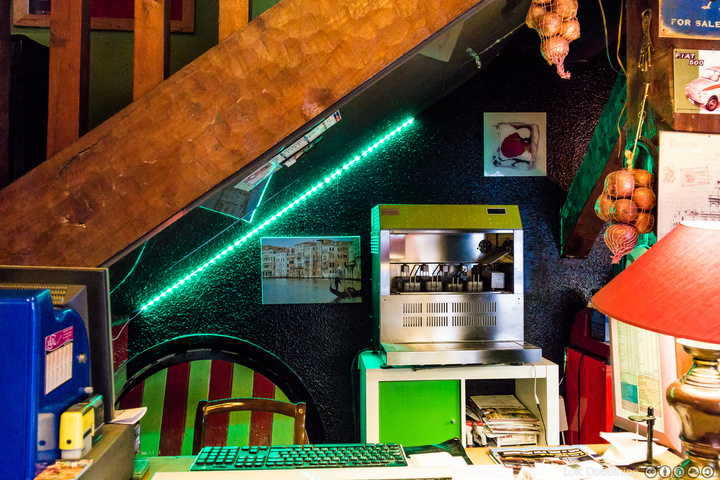 No HDR envolve here. Just a simple shot. Some levels are change to enhance the green around the neon, that's all :-) 
https://www.flickr.com/photos/ztec/9192388889/