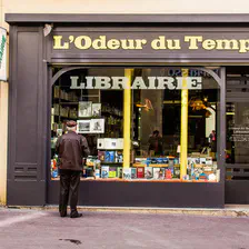 no description
https://www.flickr.com/photos/ztec/8631670927/
Albums: Architecture